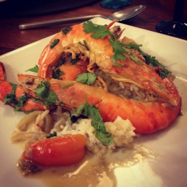 Le curry vert de crevettes sauvages au coco…