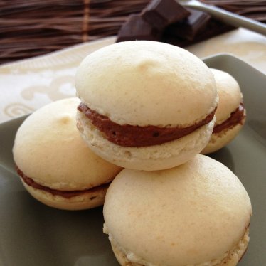Les macarons  au chocolat et au Shrubb