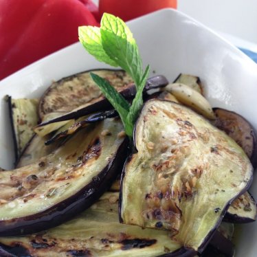 Les aubergines grillées marinées à l’huile d’olive