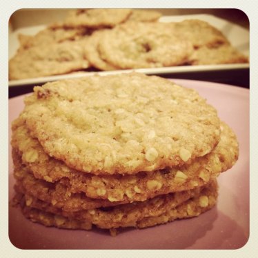 Le cookie aux flocons d’avoine et raisins (chewy oatmeal and raisin cookie)