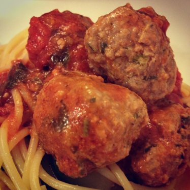 Les boulettes de boeuf à la sauce tomate…
