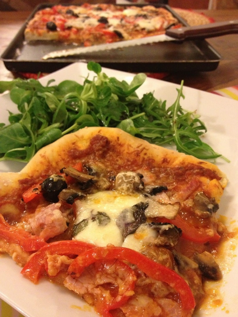 Sweet Kwisine, pizza, fait maison, olive, poivron, jambon, home made, cuisine facile, pâte