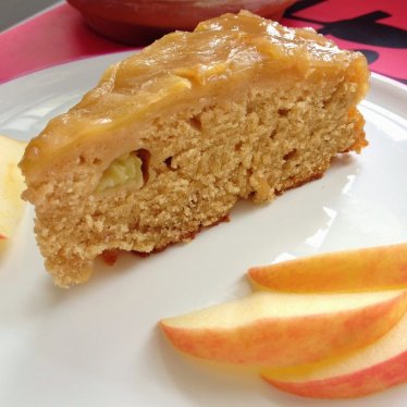 Le gâteau renversé aux pommes et sirop d'érable