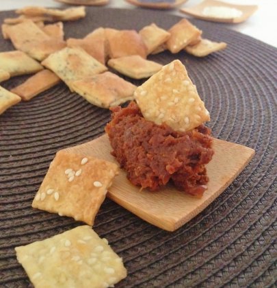 Les mini crackers  sésame, carvi et pavot