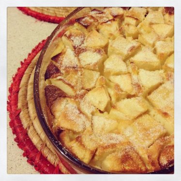 Le clafoutis aux pommes et aux pruneaux