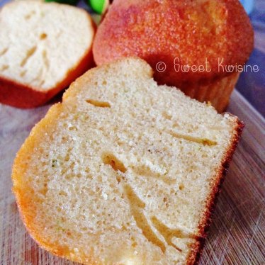 Les muffins au lait concentré sucré et au citron vert