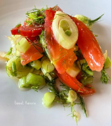 La salade fraîche de fenouil et tomates variées