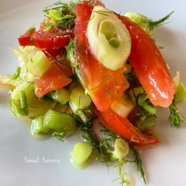 La salade fraîche de fenouil et tomates variées