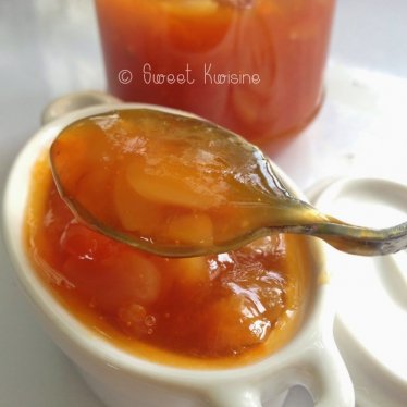 La confiture d’abricots aux amandes