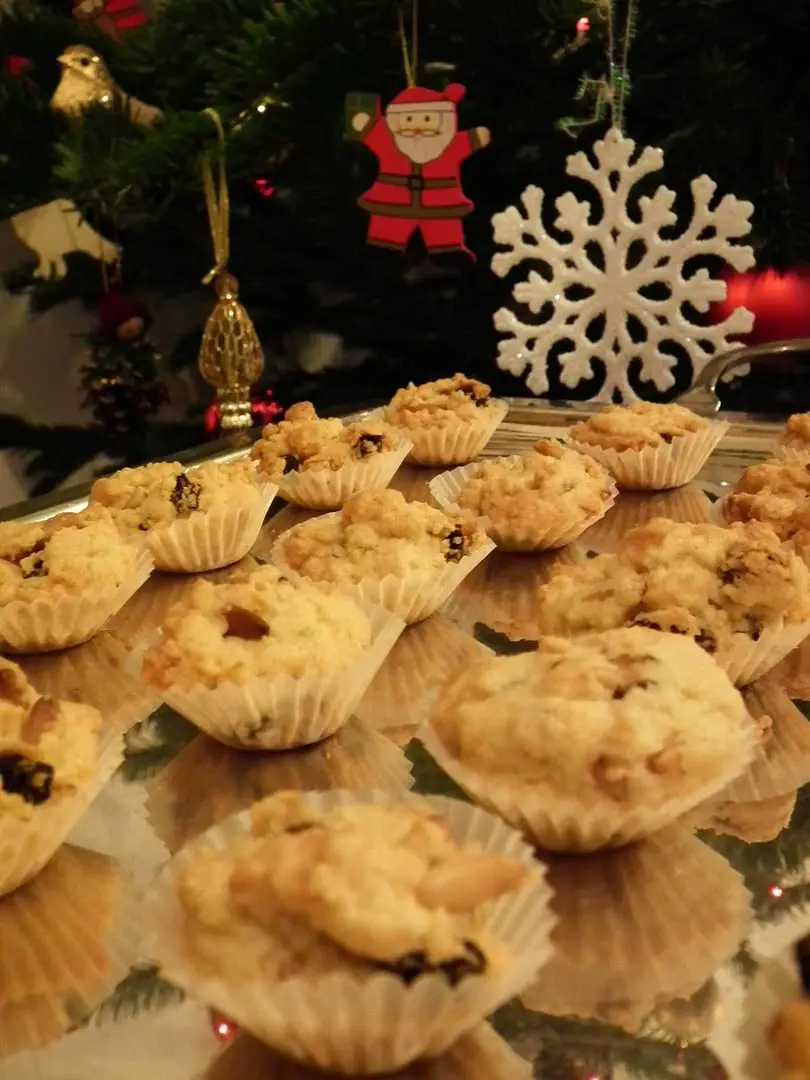 sweet kwisine, biscuits , noel, christmas, cookies, pignons de pin, orange, citron, raisins secs, sablés