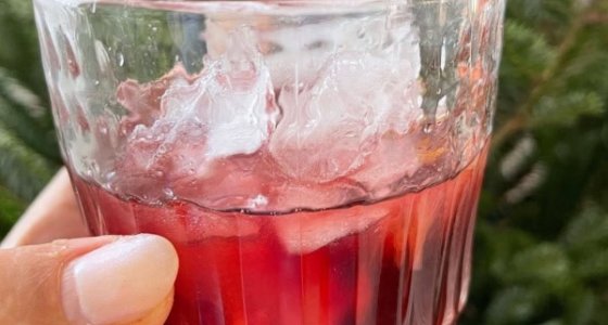 Le sirop de groseilles-pays