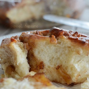 Les brioches roulées aux pommes et à la cannelle