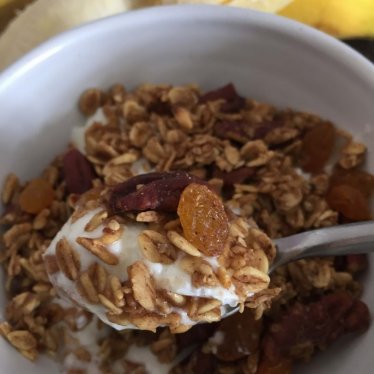 Le granola maison aux noix de pécan et sirop d’érable