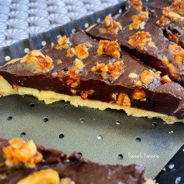 La tarte au chocolat et nougat-pays