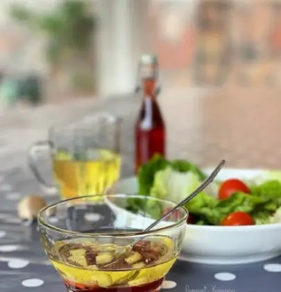 La vinaigrette et 4 sauces gourmandes pour tes salades