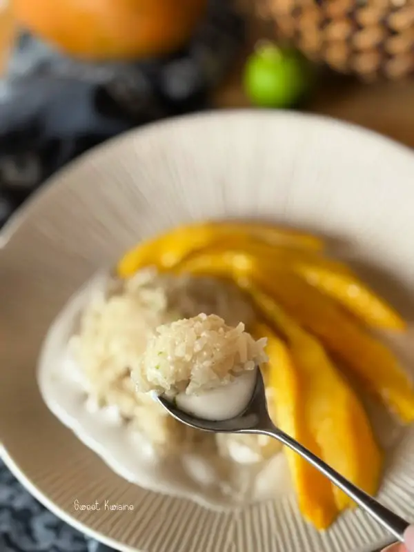 mango sticky rice dans une cuillère à café recette sweet kwisine