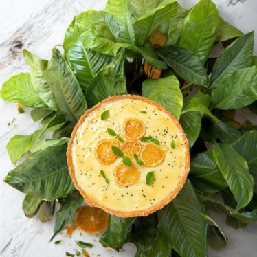La tarte au citron et sésame noir